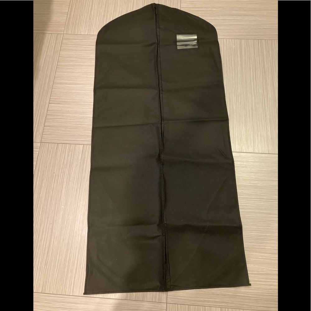YSL’s dust cover